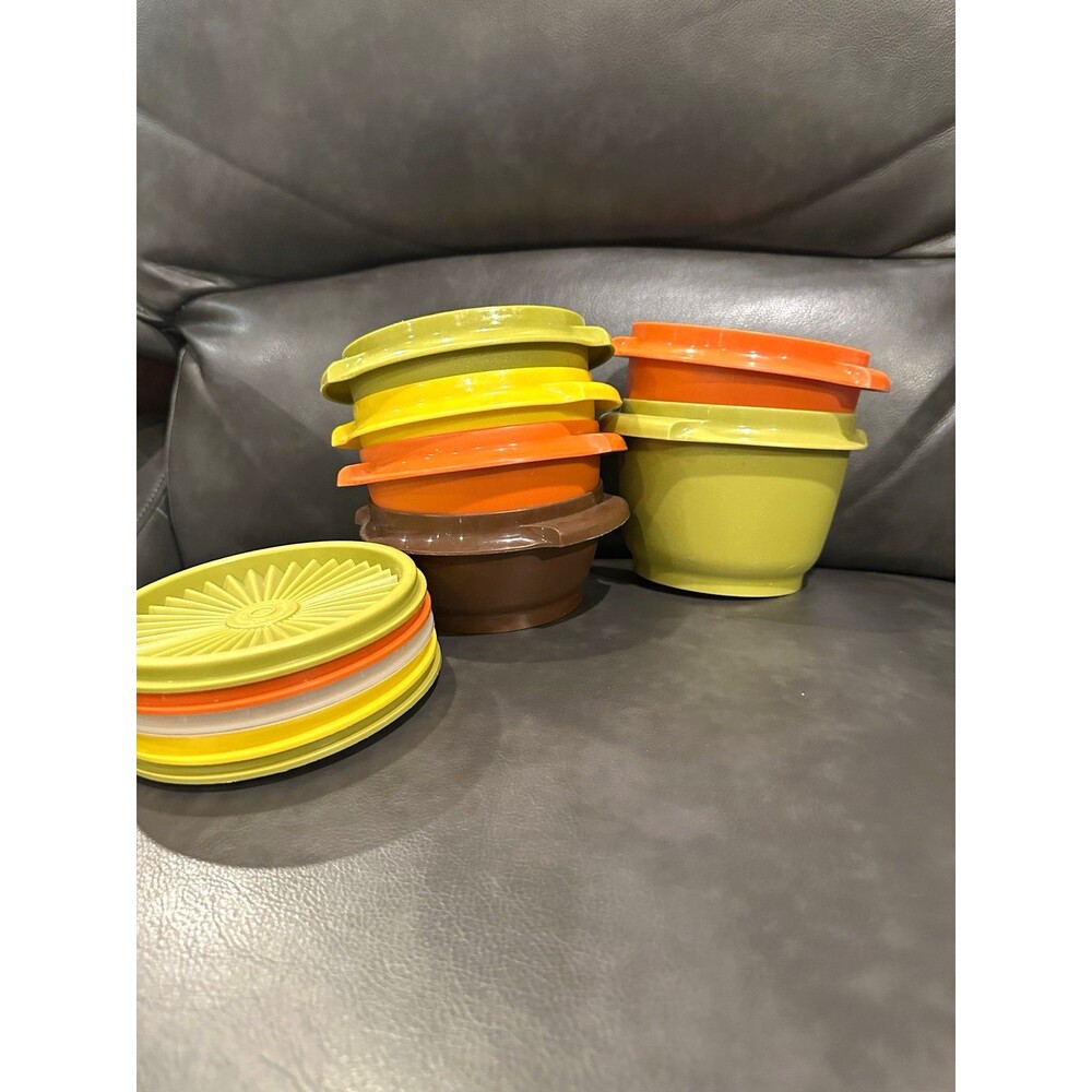Vintage Tupperware 11 Pc Sunburst Bowl Set w/ Snap Lids Orange green yellow
